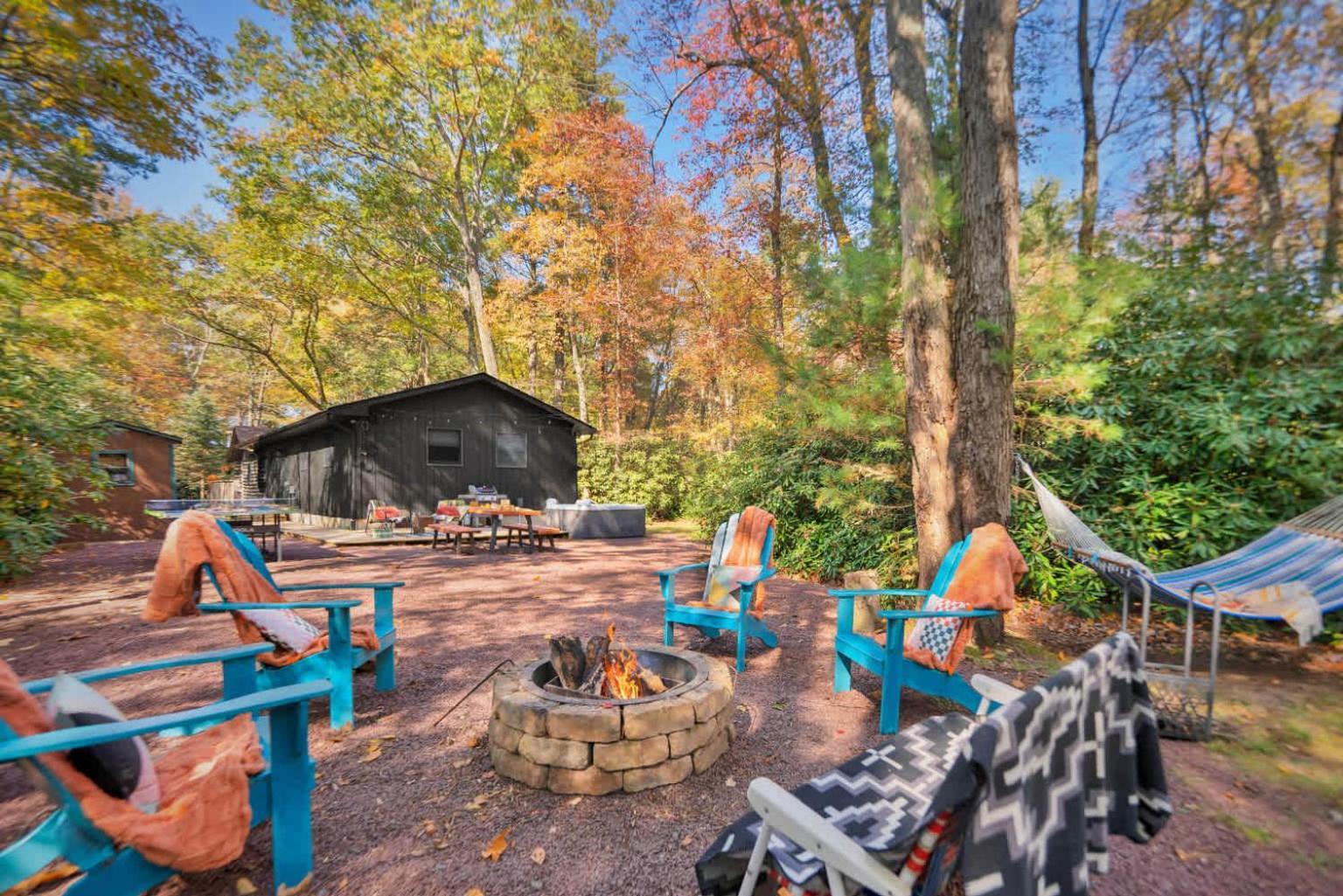 Holiday home Sycamore Camp - Historic Log Reimagined Lake Harmony
